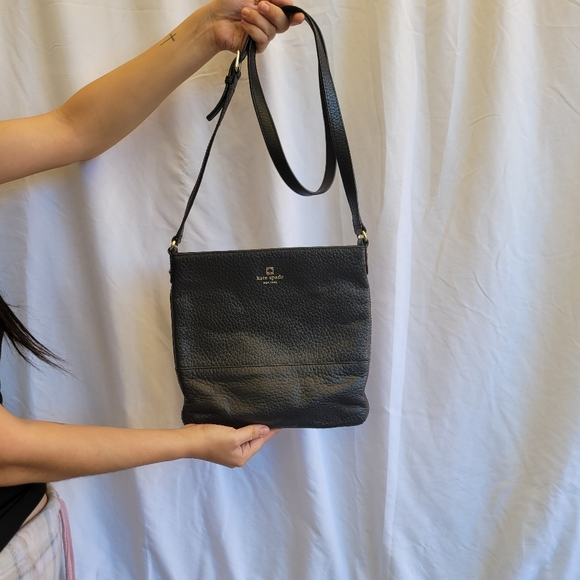 Kate Spade leather pebbled crossbody medium size adjustable strap - Picture 2 of 3